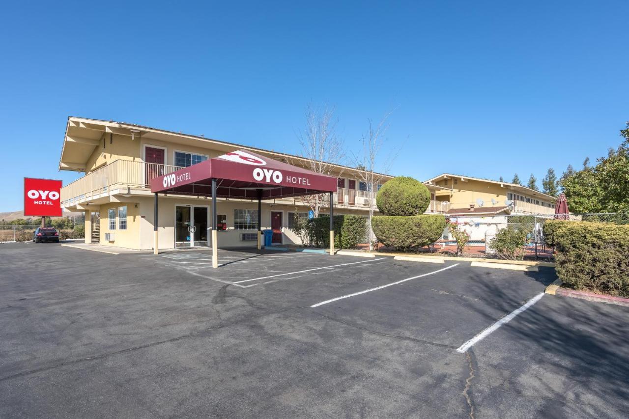 Americas Best Value Inn - 佩塔卢马 外观 照片