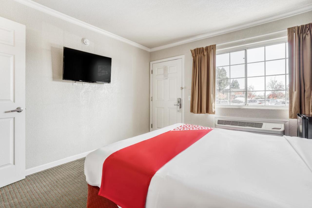 Americas Best Value Inn - 佩塔卢马 外观 照片